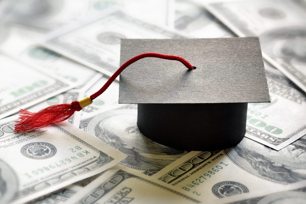 7 Strategies for Winning Scholarships and Cutting College Costs